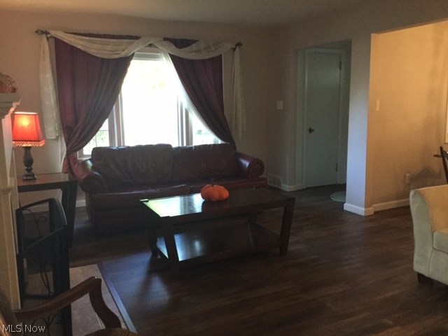 668 Ecton Road Akron, OH 44303 - Photo 8 of 31 Gallery Image 8