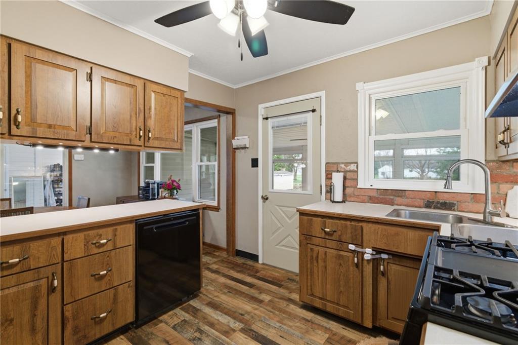 413 Summit View Drive New Castle, PA 16105 - Photo 14 of 43