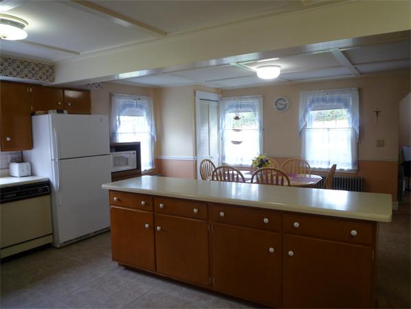 153 Topsfield Road Wenham, MA 01984 - Photo 8 of 19 Gallery Image 8