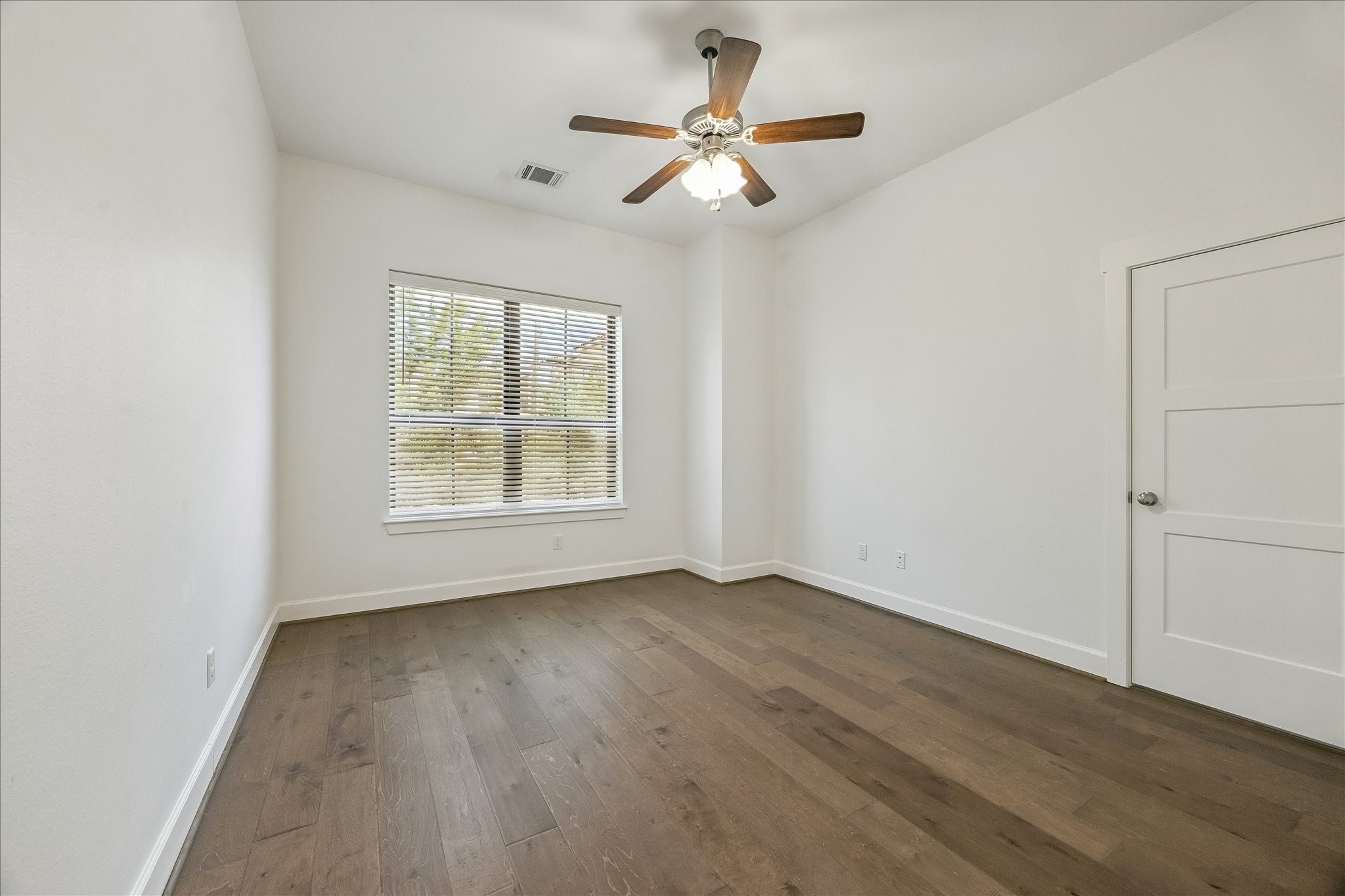 5237 Cornish Street, Unit C Houston, TX 77007 - Photo 13 of 14