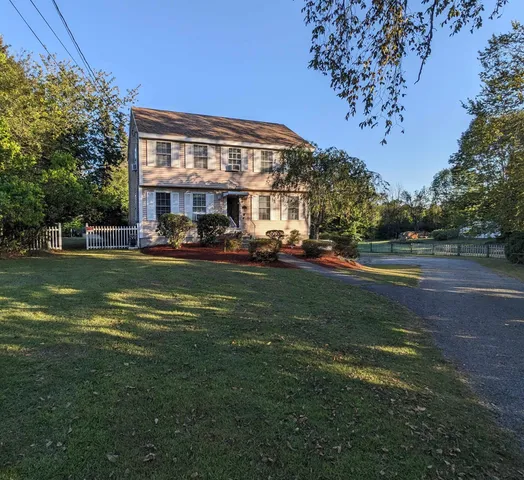 $568,000 | 167 Chester Road, Derry, NH 03038