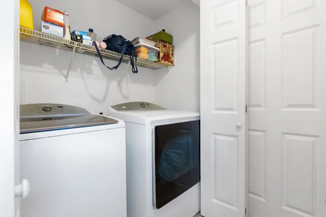 $568,000 | 167 Chester Road, Derry, NH 03038