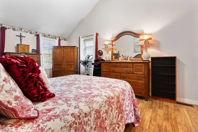 $568,000 | 167 Chester Road, Derry, NH 03038