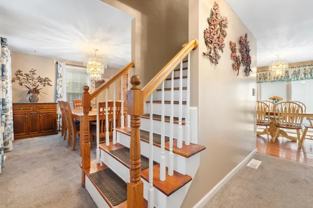 $568,000 | 167 Chester Road, Derry, NH 03038