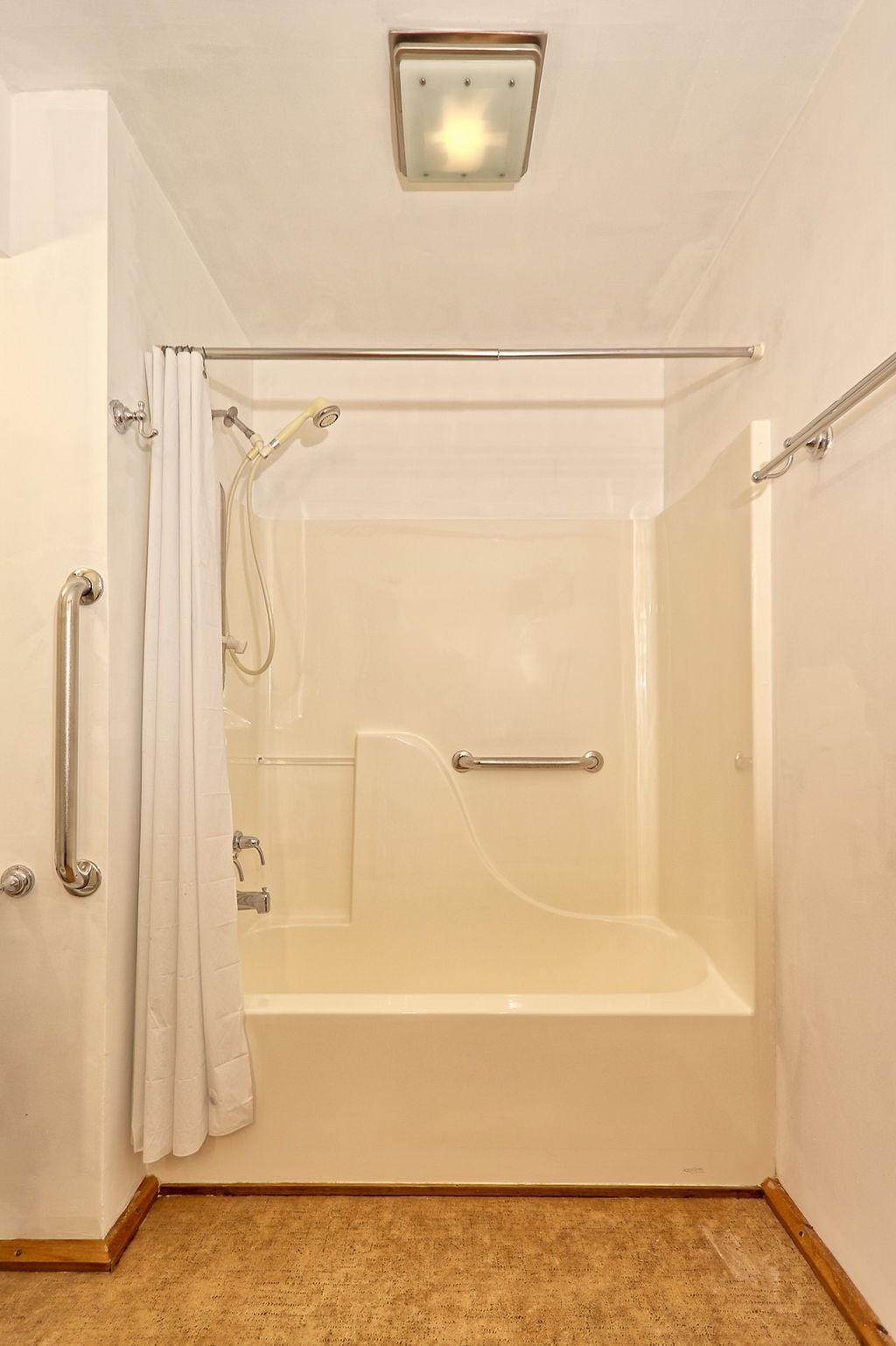 1053 Sam Johnson Road Columbia, TN 38401 - Photo 33 of 53 a bathroom with a shower and a bath tub
