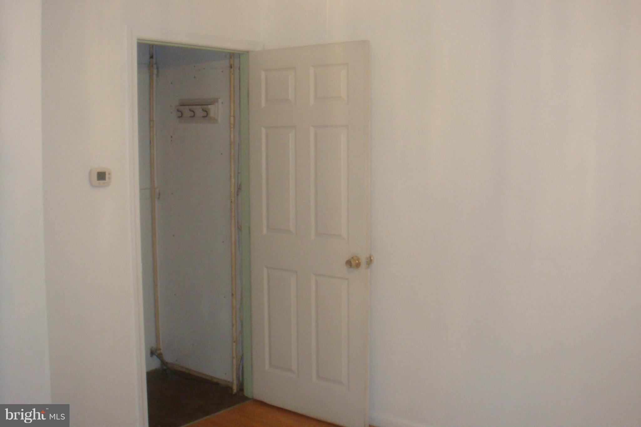 3357 Falls Road Baltimore, MD 21211 - Photo 8 of 29 Dining Room