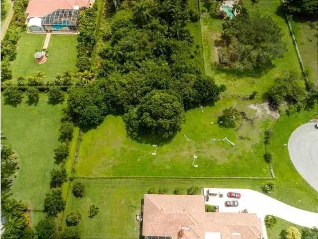 $948,000 | 11701 Northwest 11th Street, Plantation, FL 33323