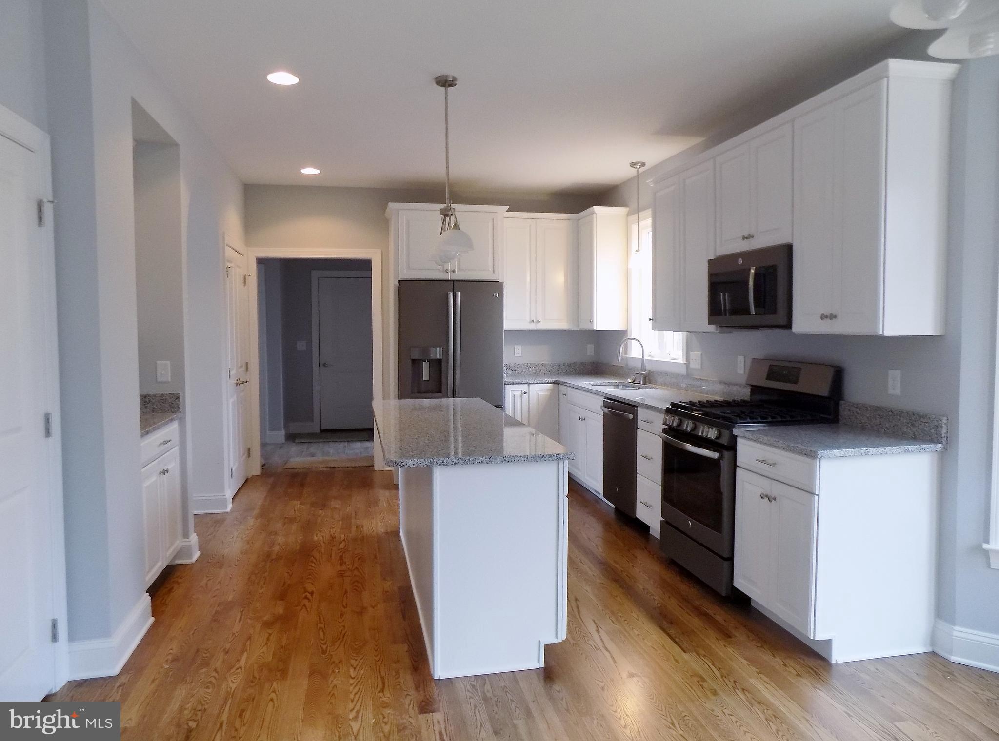 785 Pyletown Road Boyce, VA 22620 - Photo 16 of 30 Custom Gourmet Kitchen, 15' x 12'