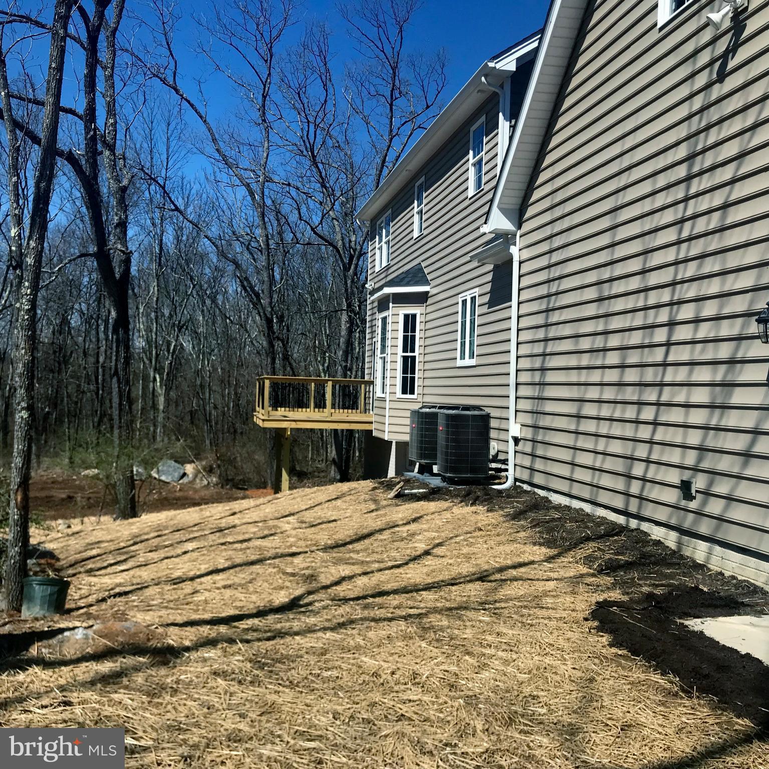 785 Pyletown Road Boyce, VA 22620 - Photo 5 of 30 Exterior Rear / Deck