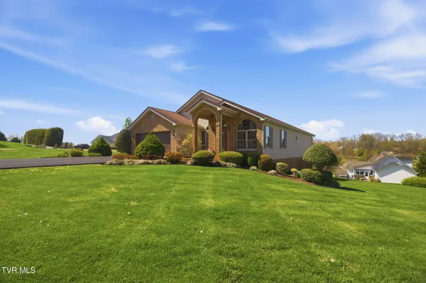 $479,000 | 19048 Sterling Drive, Abingdon, VA 24211