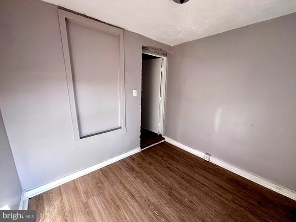 $2,200 | 417 Walnut Avenue, Trenton, NJ 08609