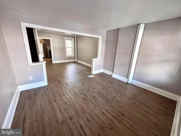 $2,200 | 417 Walnut Avenue, Trenton, NJ 08609