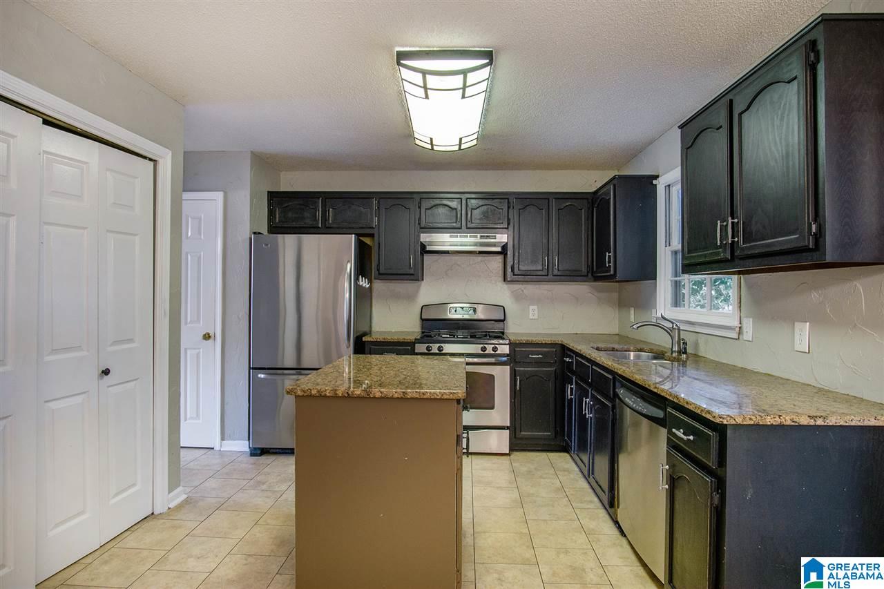 101 Spinnaker Lane Alabaster, AL 35007 - Photo 13 of 36