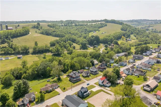 $349,900 | 4575 Prosperity Pike, Prosperity, PA 15329