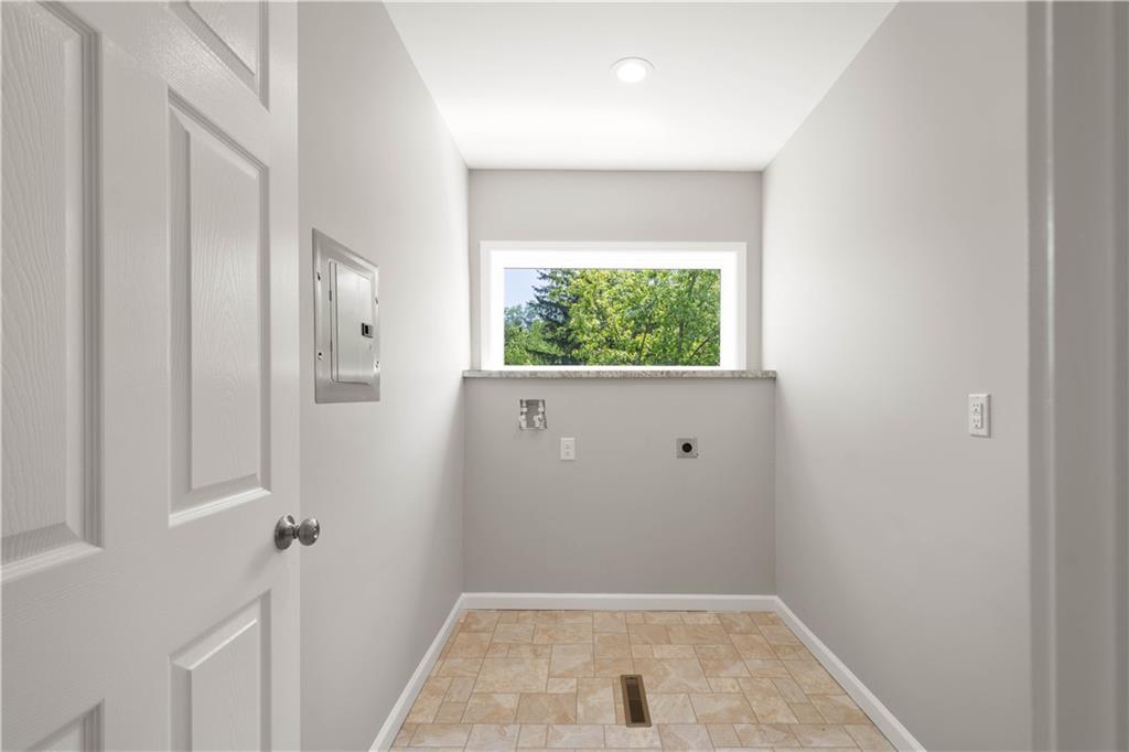 4575 Prosperity Pike Prosperity, PA 15329 - Photo 34 of 50