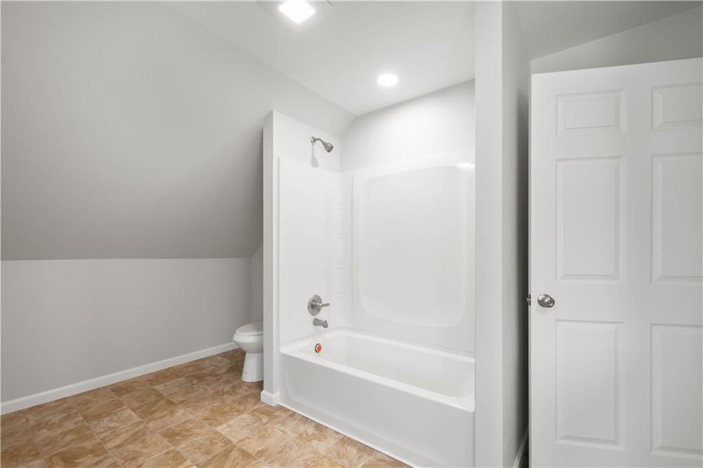 4575 Prosperity Pike Prosperity, PA 15329 - Photo 50 of 50 3rd floor bathroom.