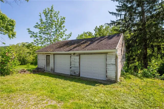 $349,900 | 4575 Prosperity Pike, Prosperity, PA 15329