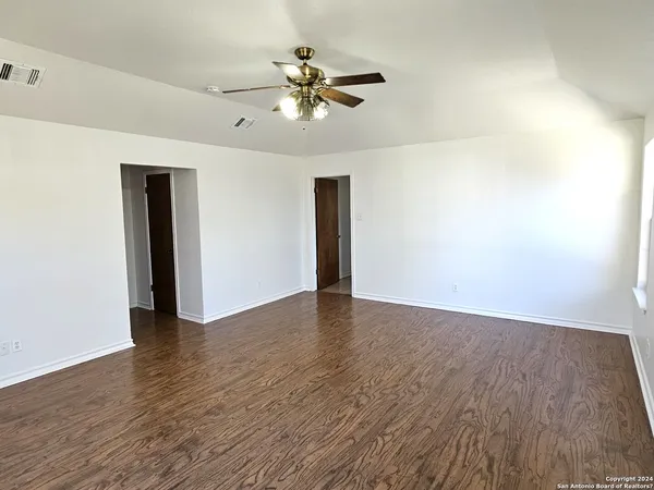 $1,750 | 101 Santa Clara Street, Cibolo, TX 78108