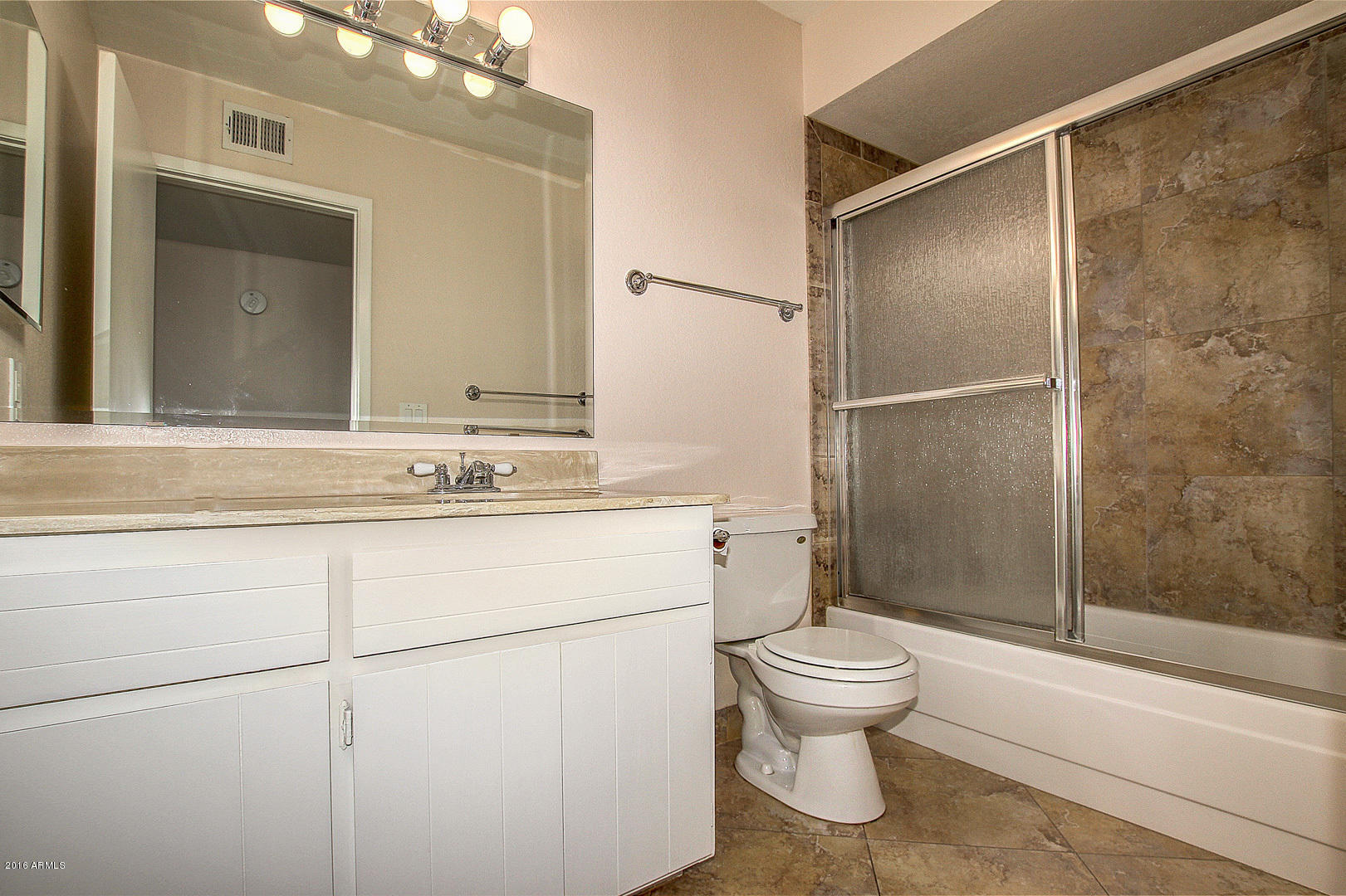5018 West Phelps Road Glendale, AZ 85308 - Photo 18 of 31 hall bath