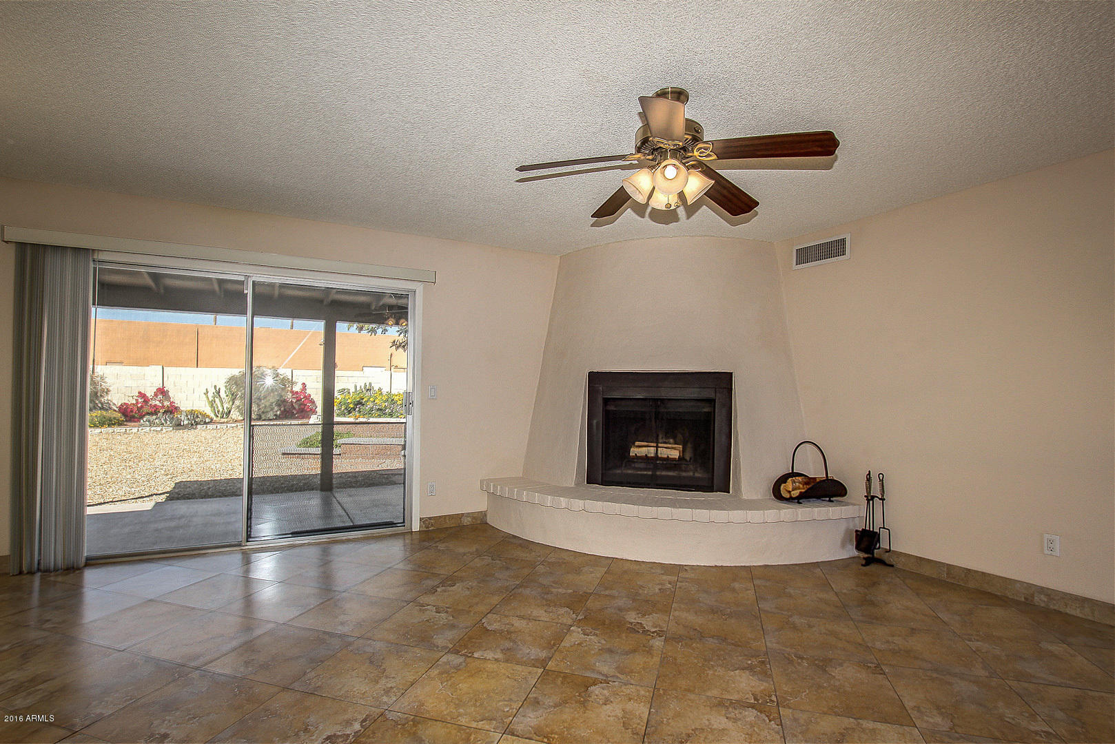 5018 West Phelps Road Glendale, AZ 85308 - Photo 9 of 31 wood burning beehive fireplace