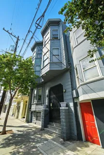 a picture of city view