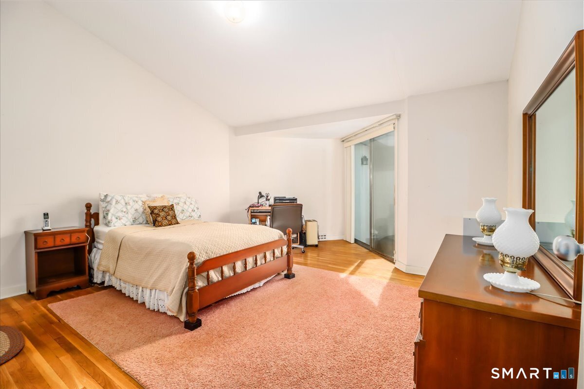 160 Fairfield Woods Road, Unit 20 Fairfield, CT 06825 - Photo 18 of 33