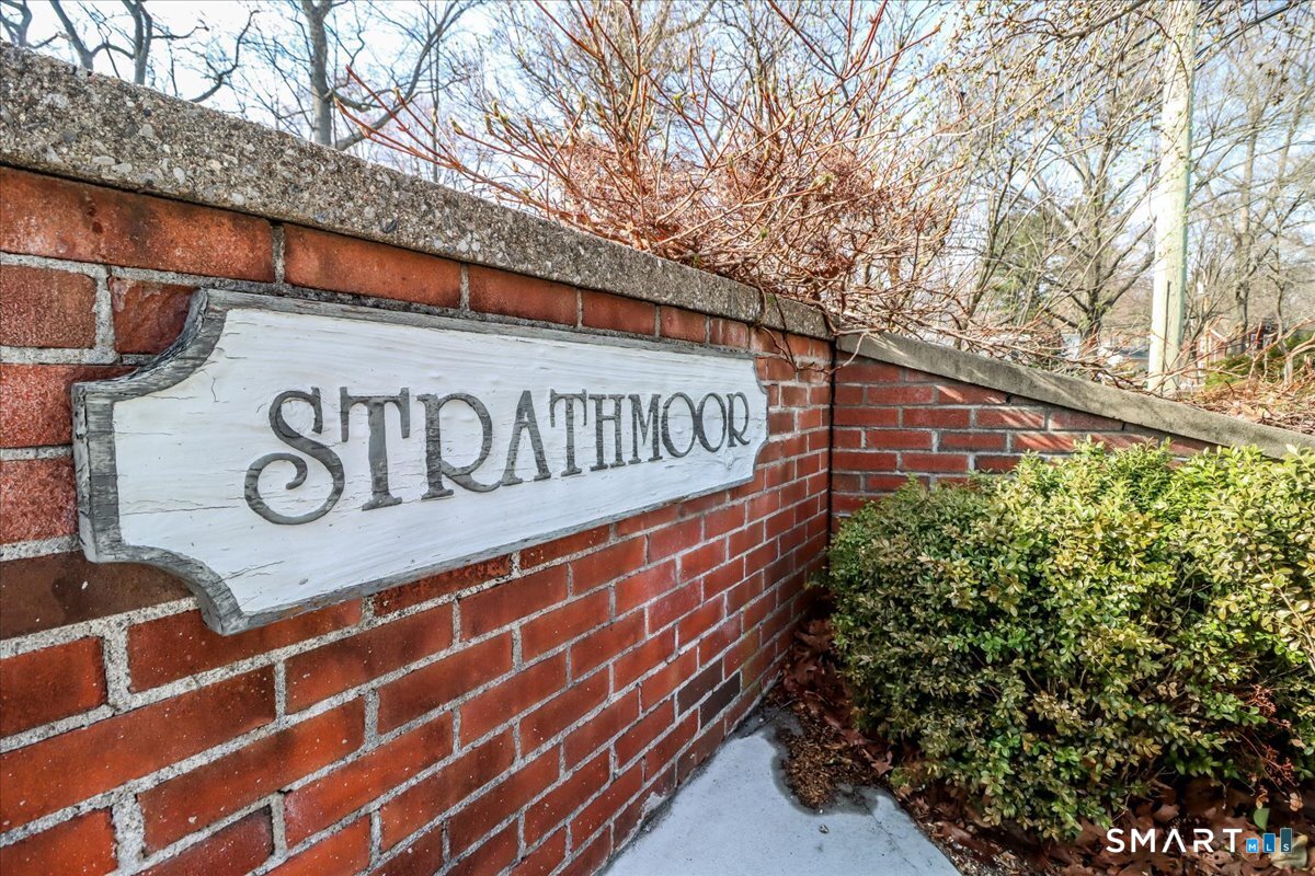 160 Fairfield Woods Road, Unit 20 Fairfield, CT 06825 - Photo 2 of 33