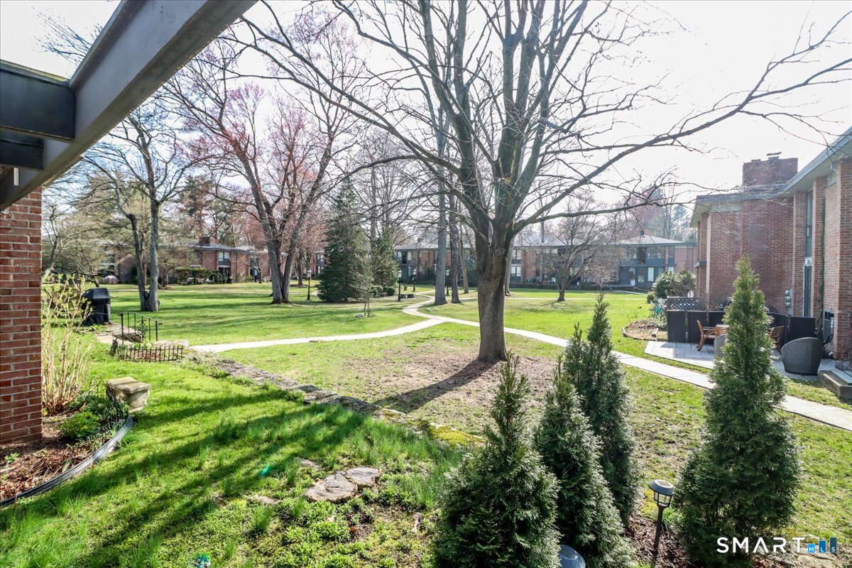 160 Fairfield Woods Road, Unit 20 Fairfield, CT 06825 - Photo 32 of 33