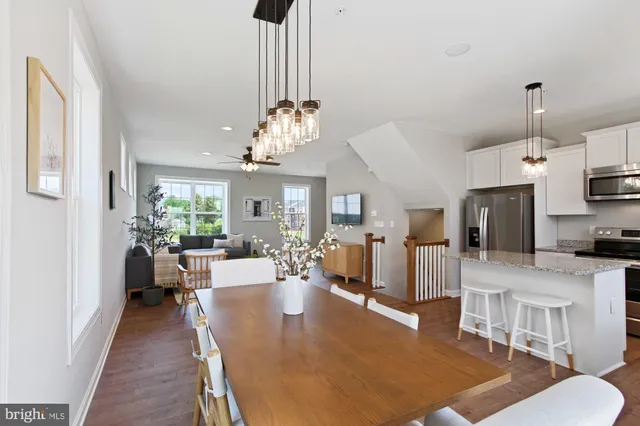 $299,900 | 437 Bradford Drive, Unit 186, Red Lion, PA 17356