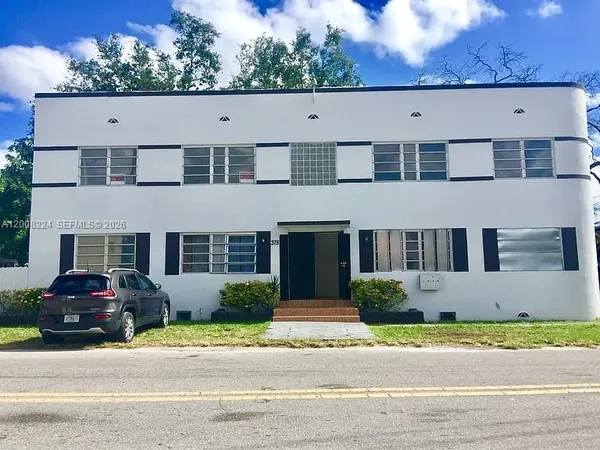 $2,000 | 375 Southwest 19th Avenue, Unit 1, Miami, FL 33135
