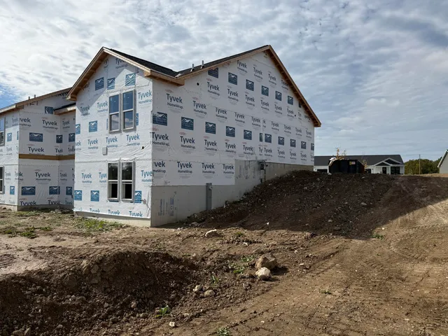 $449,900 | W219-n16248 Primrose Court, Jackson, WI 53037