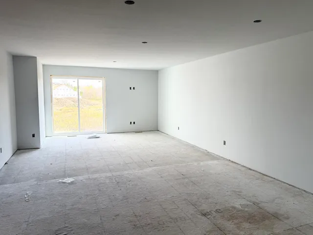 $449,900 | W219-n16248 Primrose Court, Jackson, WI 53037