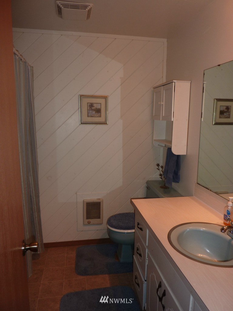 18702 Old Highway 99 Southwest Rochester, WA 98579 - Photo 10 of 15