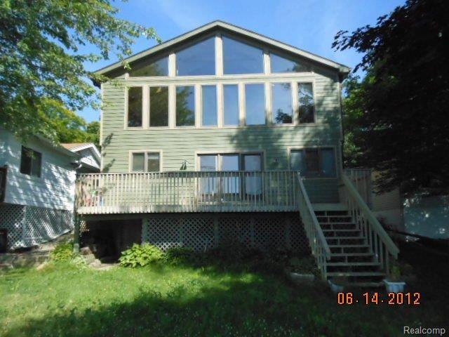 1222 Brighton Lake Road Brighton, MI 48116 - Photo 3 of 8 REAR.JPG