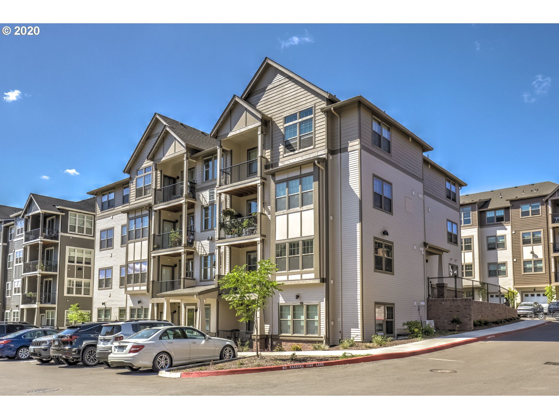 17124 Southwest Appledale Road, Unit 202 Beaverton, OR 97007 - Photo 1 of 32 Gallery Image 1