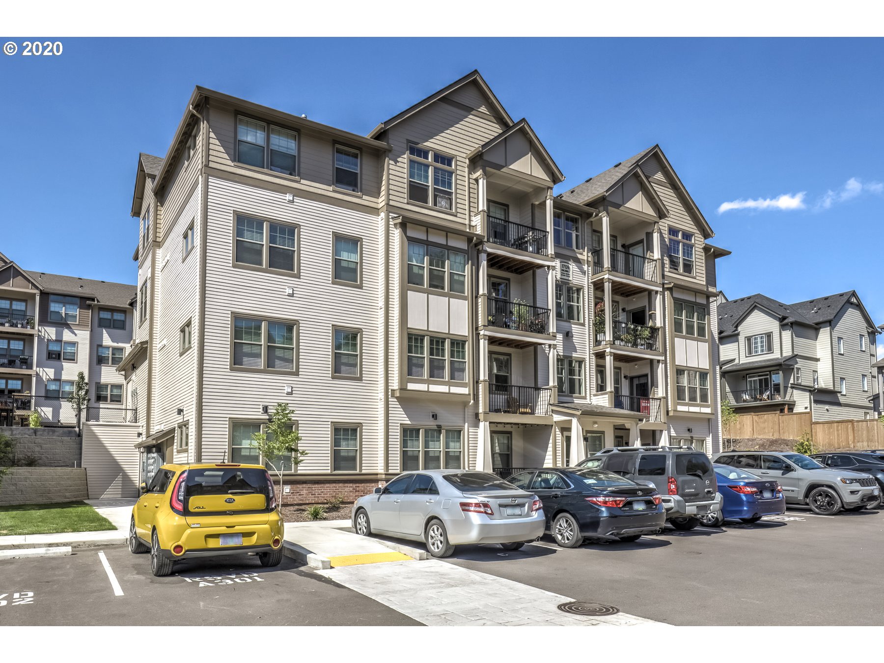 17124 Southwest Appledale Road, Unit 202 Beaverton, OR 97007 - Photo 2 of 32 Gallery Image 2