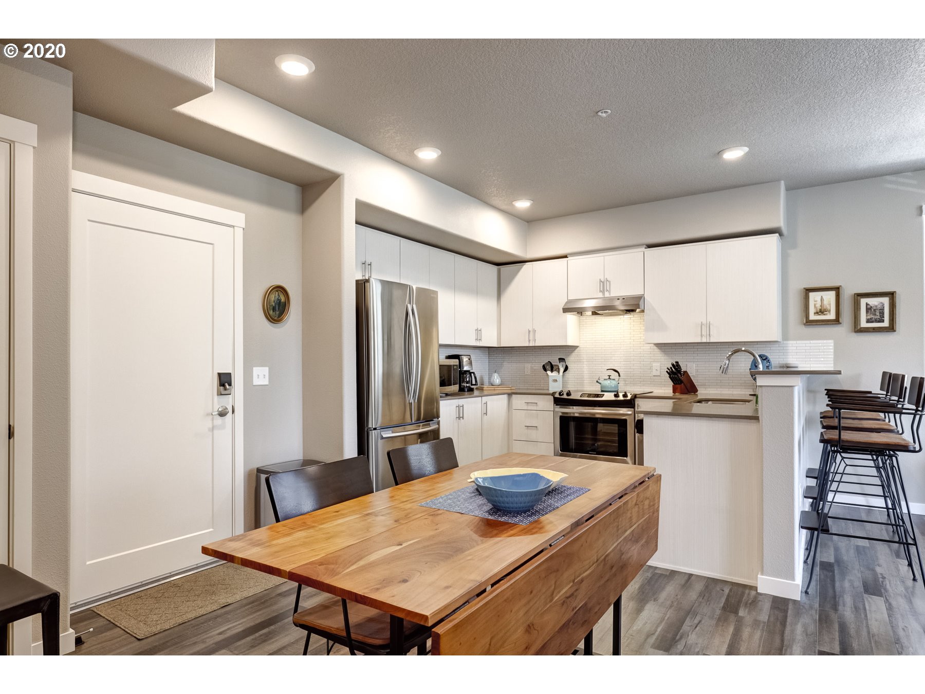 17124 Southwest Appledale Road, Unit 202 Beaverton, OR 97007 - Photo 11 of 32 Gallery Image 11