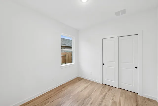 $323,990 | 682 Daniels Lake Lane, Dayton, TX 77535