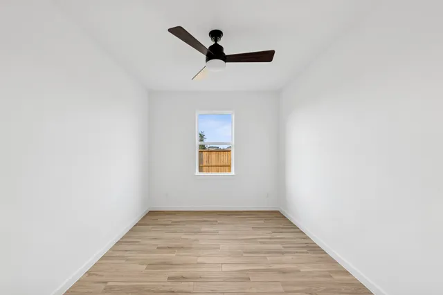 $323,990 | 682 Daniels Lake Lane, Dayton, TX 77535