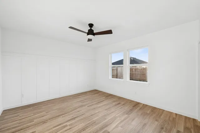 $323,990 | 682 Daniels Lake Lane, Dayton, TX 77535