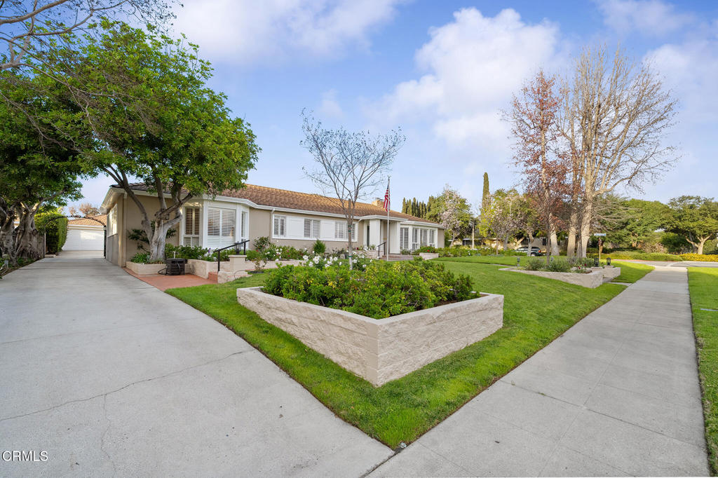 2295 Roanoke Road San Marino, CA 91108 - Photo 3 of 74 DSC07038