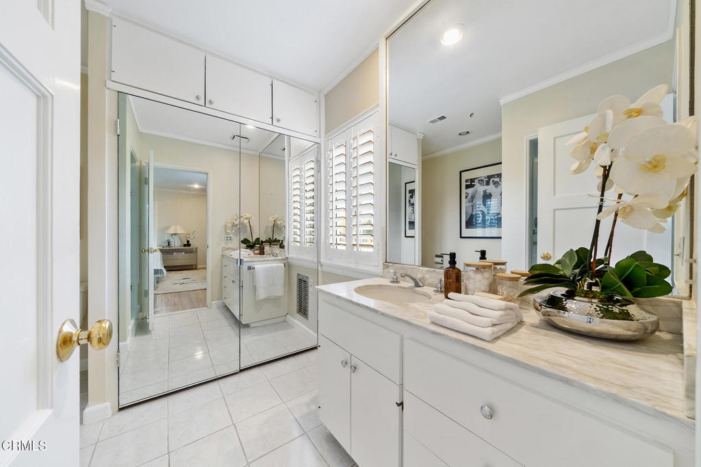 2295 Roanoke Road San Marino, CA 91108 - Photo 49 of 74 DSC06983