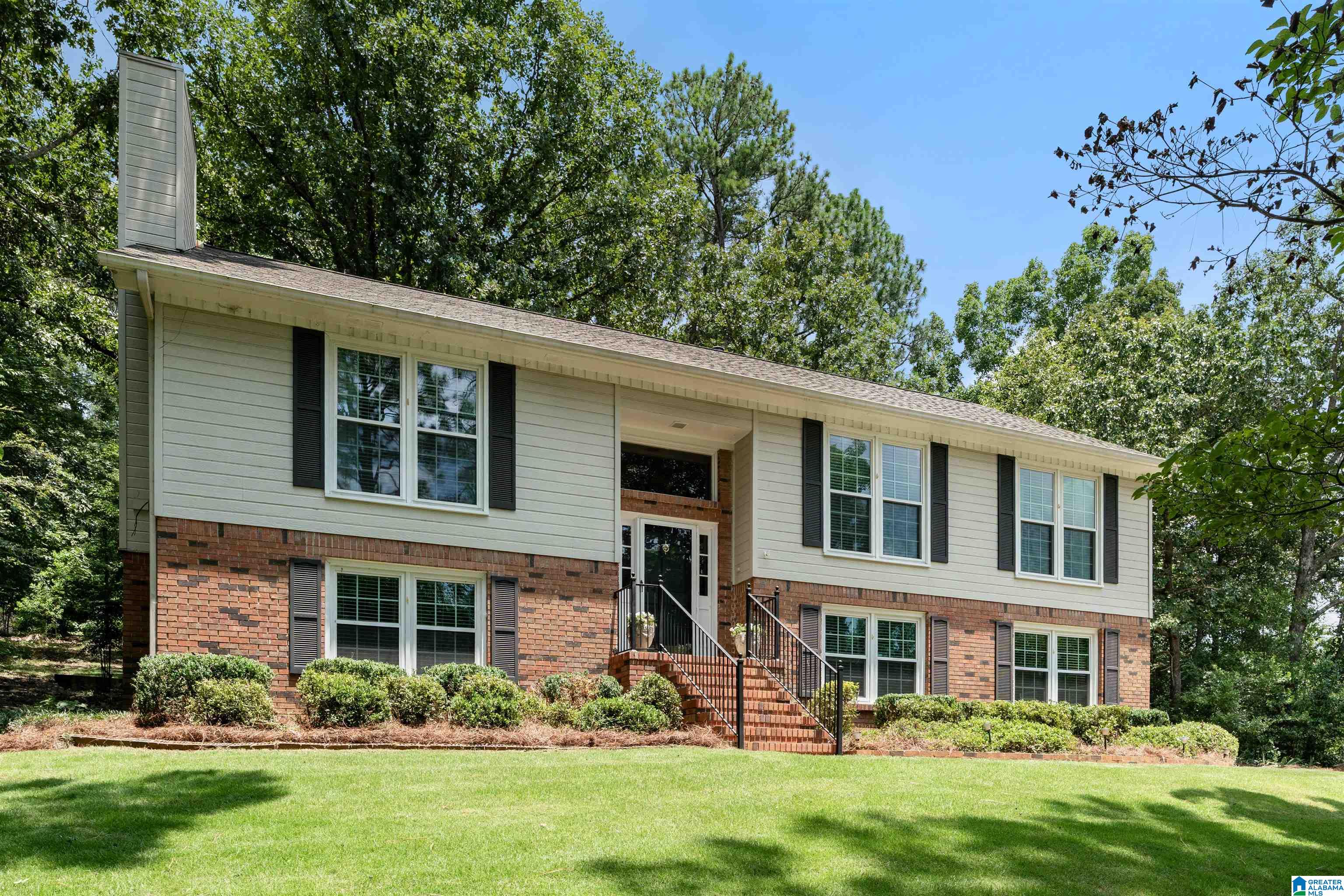 5102 Colonial Park Road Birmingham, AL 35242 - Photo 1 of 32