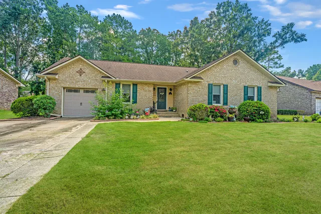 $385,000 | 320 Chessington Circle, Summerville, SC 29485