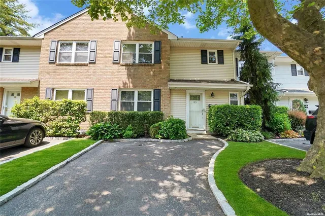 $845,000 | 65 Manors Drive, Jericho, NY 11753