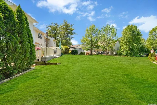 $850,000 | 65 Manors Drive, Jericho, NY 11753