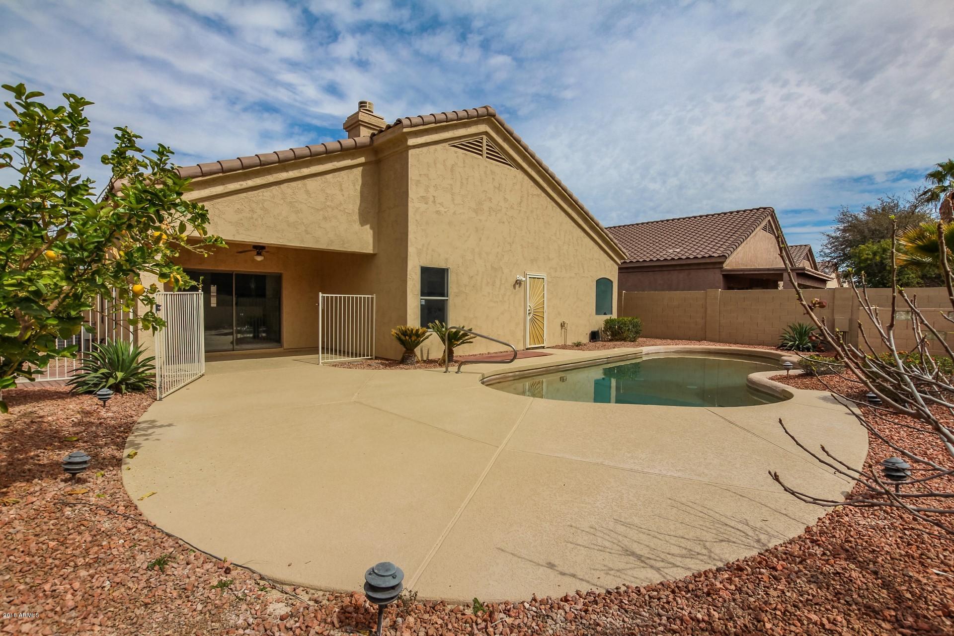 647 East Ranch Road Gilbert, AZ 85296 - Photo 8 of 35 Ranch (31)