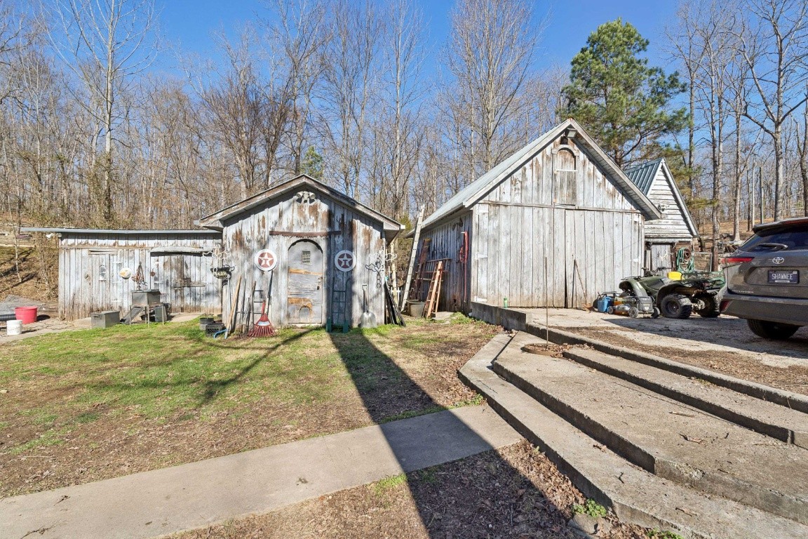 6303 Sullivan Road Lyles, TN 37098 - Photo 38 of 43 a house view with a outdoor space
