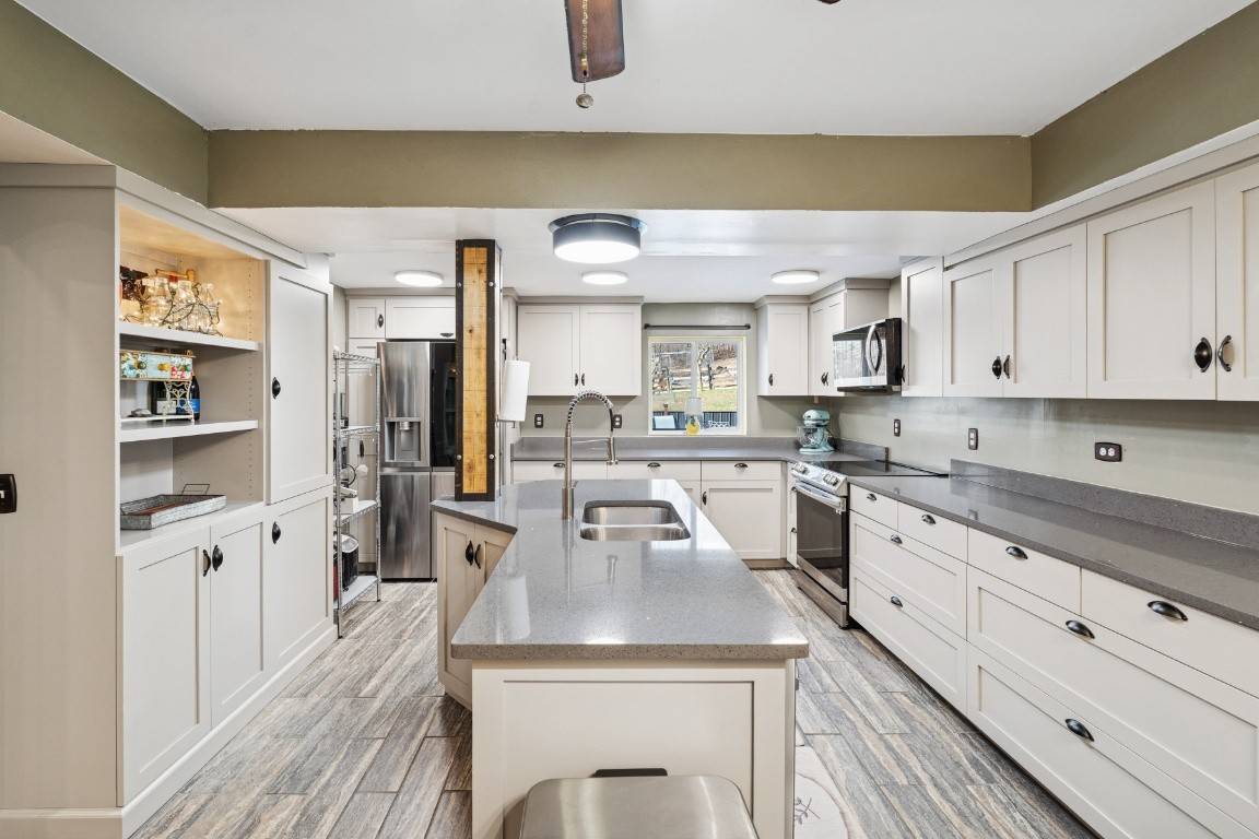 6303 Sullivan Road Lyles, TN 37098 - Photo 4 of 43