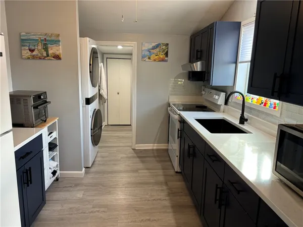 $1,650 | 271 Great Island Road, Unit B, Narragansett, RI 02882